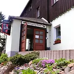 Schwarzes Ross & Restaurant מלון אוברוויזנטל