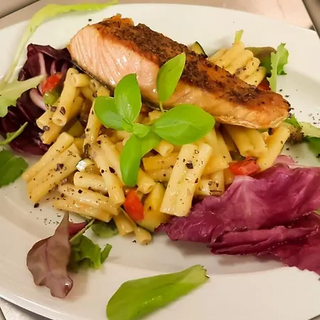 Hotel Schwarzes Ross & Restaurant 3*