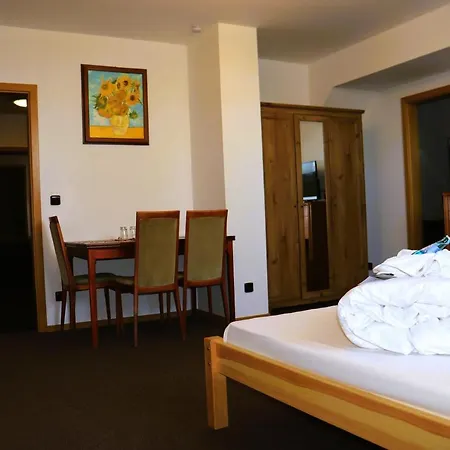 ホテル Hotel Pension Schwarzes Ross