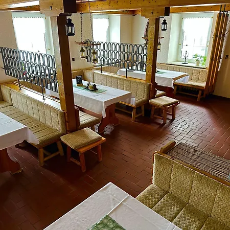 Schwarzes Ross Hotel&restaurant 3*