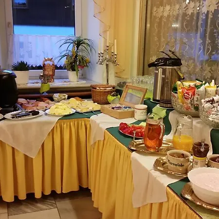 Hotel Pension Schwarzes Ross クロルト・オーバーヴィーゼンタール