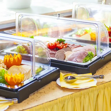 酒店 施瓦尔兹罗斯酒店 3*