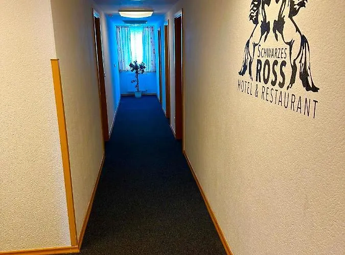 Schwarzes Ross & Restaurant Szálloda