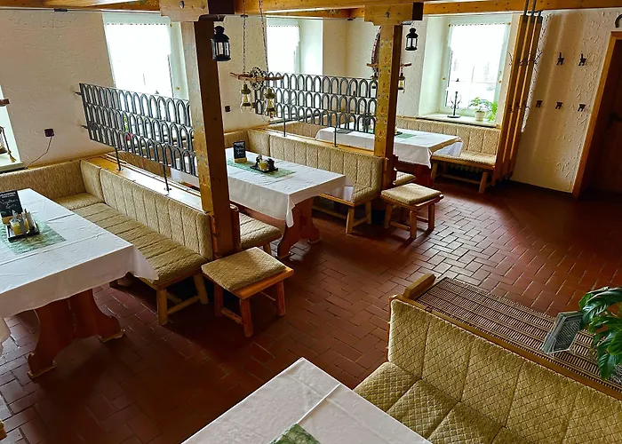 Schwarzes Ross & Restaurant 3*